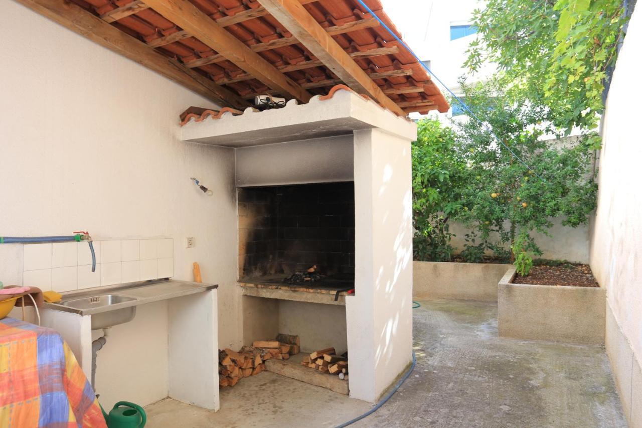 Apartments By The Sea Arbanija, Ciovo - 17332 Trogir Exterior photo