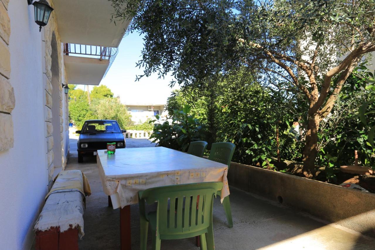 Apartments By The Sea Arbanija, Ciovo - 17332 Trogir Exterior photo