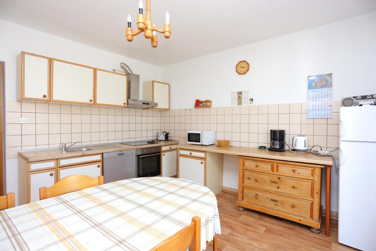 Apartments By The Sea Arbanija, Ciovo - 17332 Trogir Exterior photo