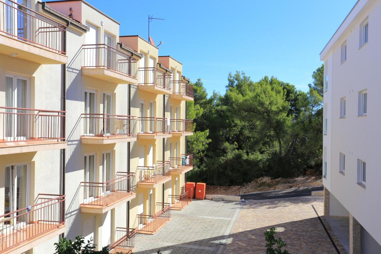 Apartments By The Sea Arbanija, Ciovo - 17332 Trogir Exterior photo